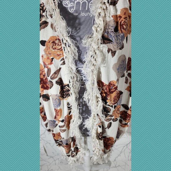 Element Floral Rose Printed Open Fringe Cardigan - Picture 2 of 5